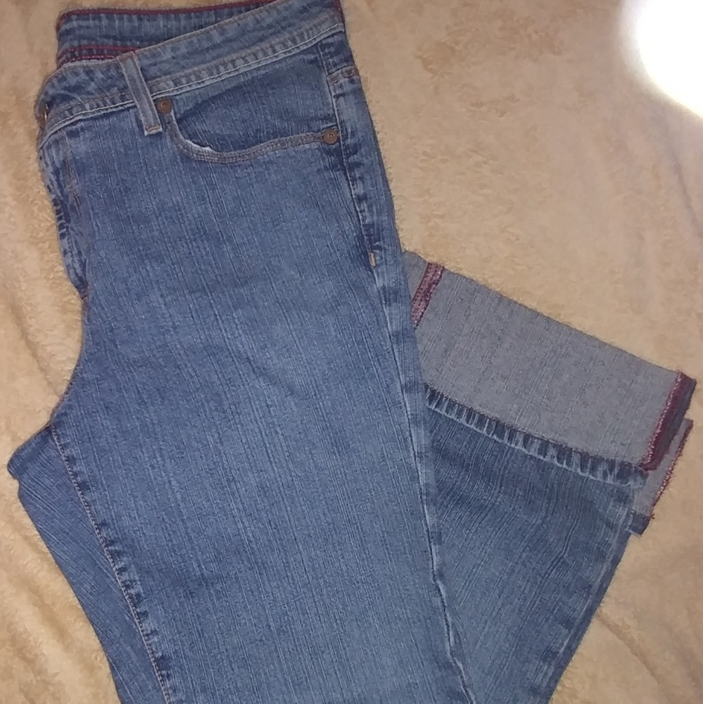 Women's Stretch Denim Cuffed Capris